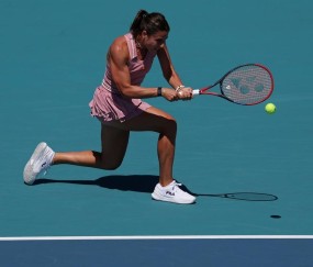 WTA爆大冷！4大种子出局，17岁新星轰6-0，郑钦文对手+赛程出炉
