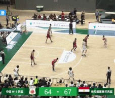 绝平机会可惜走步！杨溢4中1拿到5分2板6助1断 5次失误